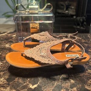Not Rated Crochet T-Strap Sandals in Taupe and Tan - Women’s Size 9
